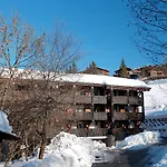 Mamie Hotel 4*