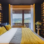 Mamie Hotel 4*